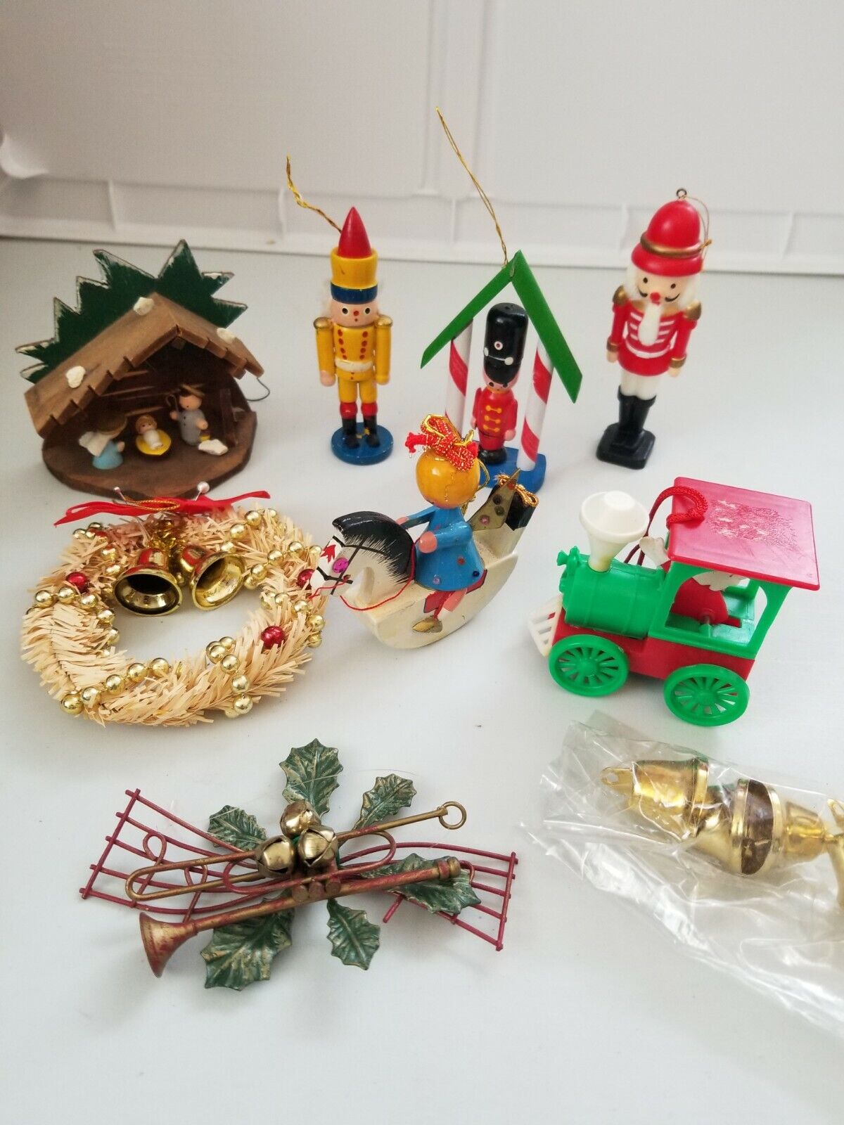 Lot Of 12 Vintage Ornaments Wood Acme 1985 Italy Nativity Soldiers Angels Santa