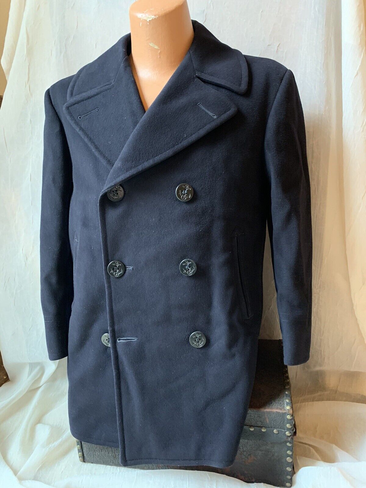 Vintage U.S. Navy Pea Coat 40R/ Sleeve Shortened