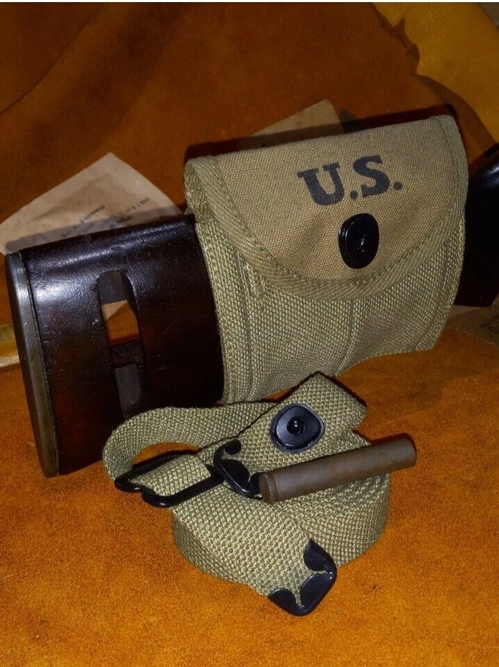 M1 Carbine Pouch With Sling Oiler