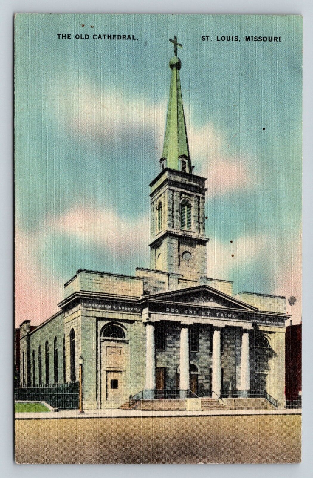 Old Cathedral In St Louis MO Near Mississippi River VINTAGE Postcard