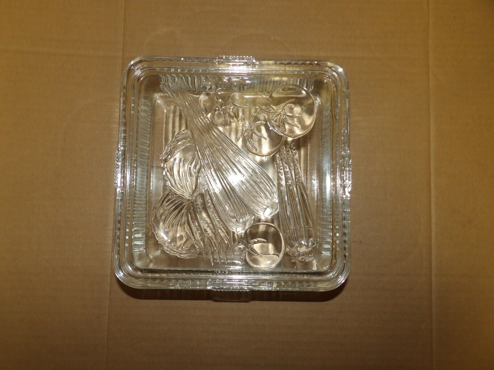 Vintage Federal Glass Clear Refrigerator Dish Box w Embossed Vegetable Lid 8 X 8