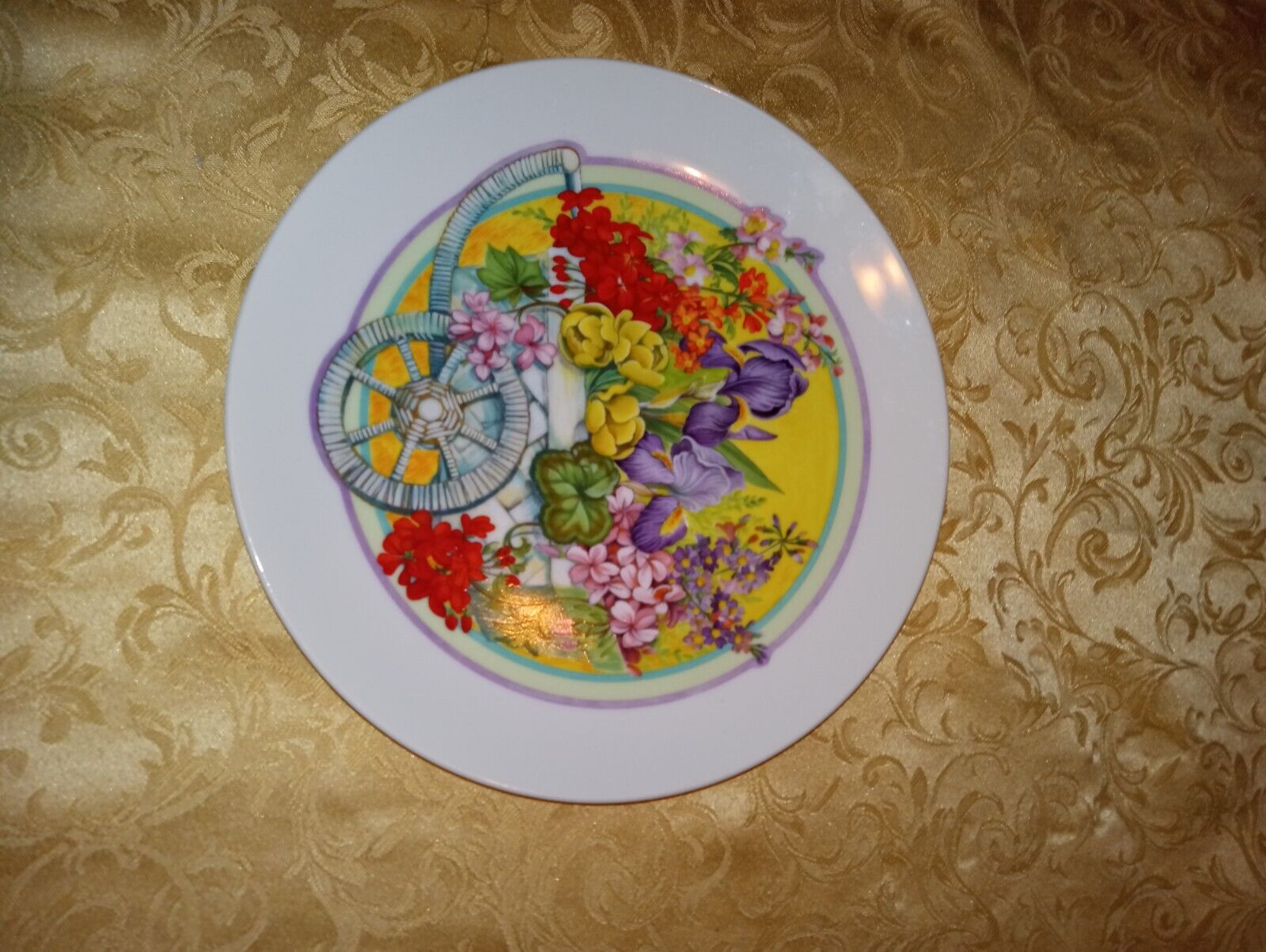Country Essence 1987 Enesco Imports Corp. By Betty Chaisson Plate