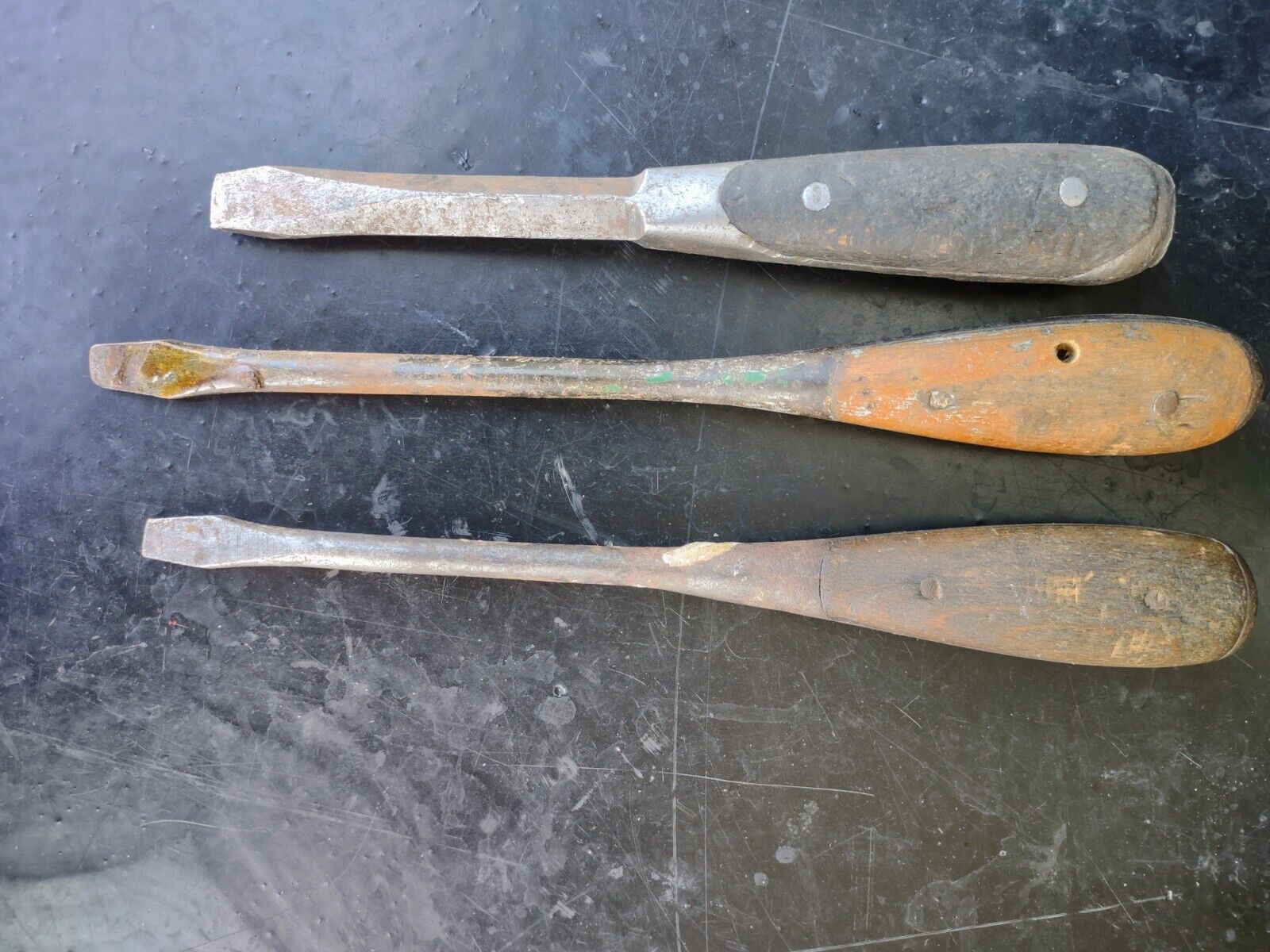 vintage antique wood handled screwdrivers