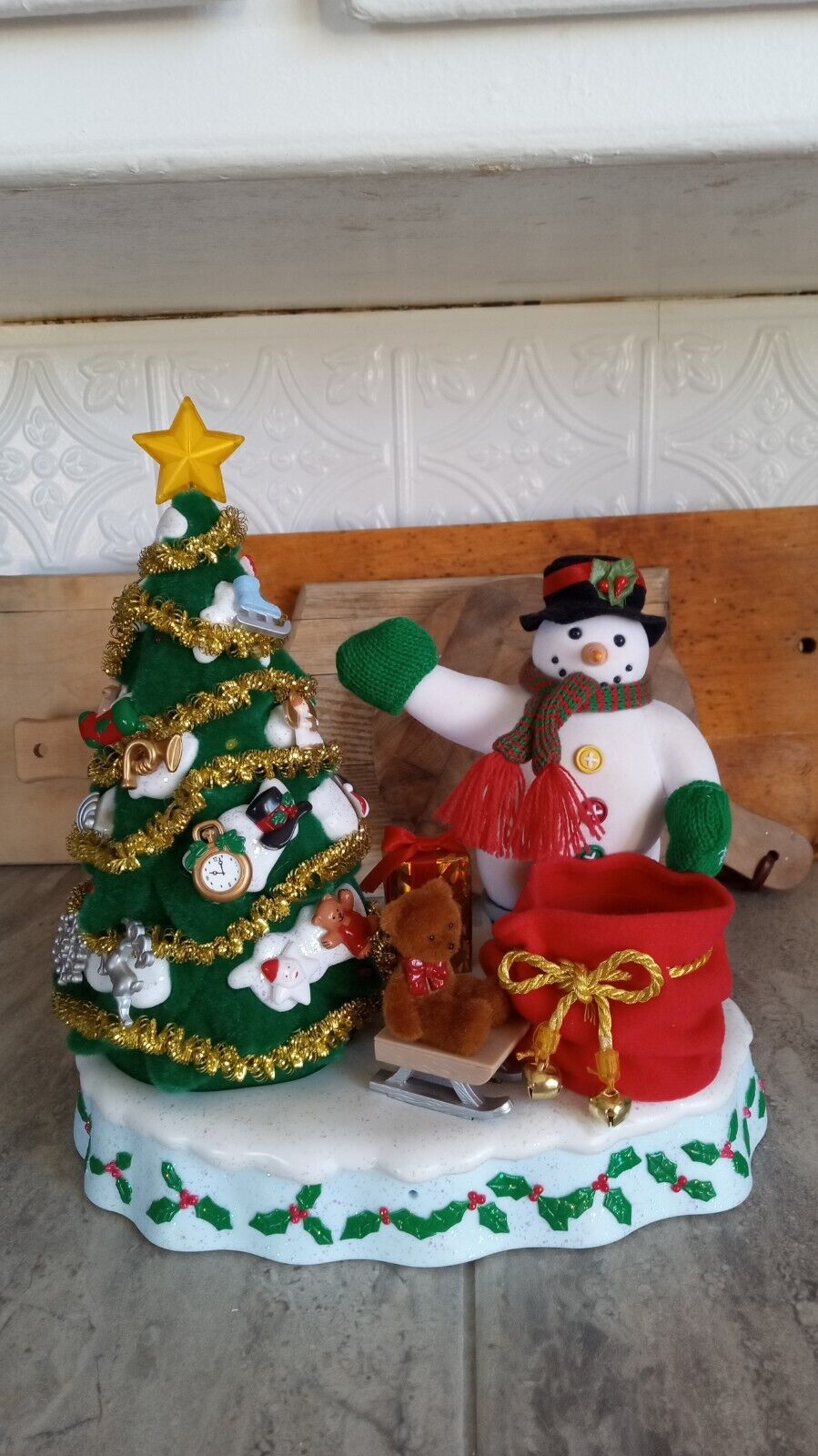 Vintage Avon Complete Countdown to Christmas Talking Lighted Snowman Advent Tree