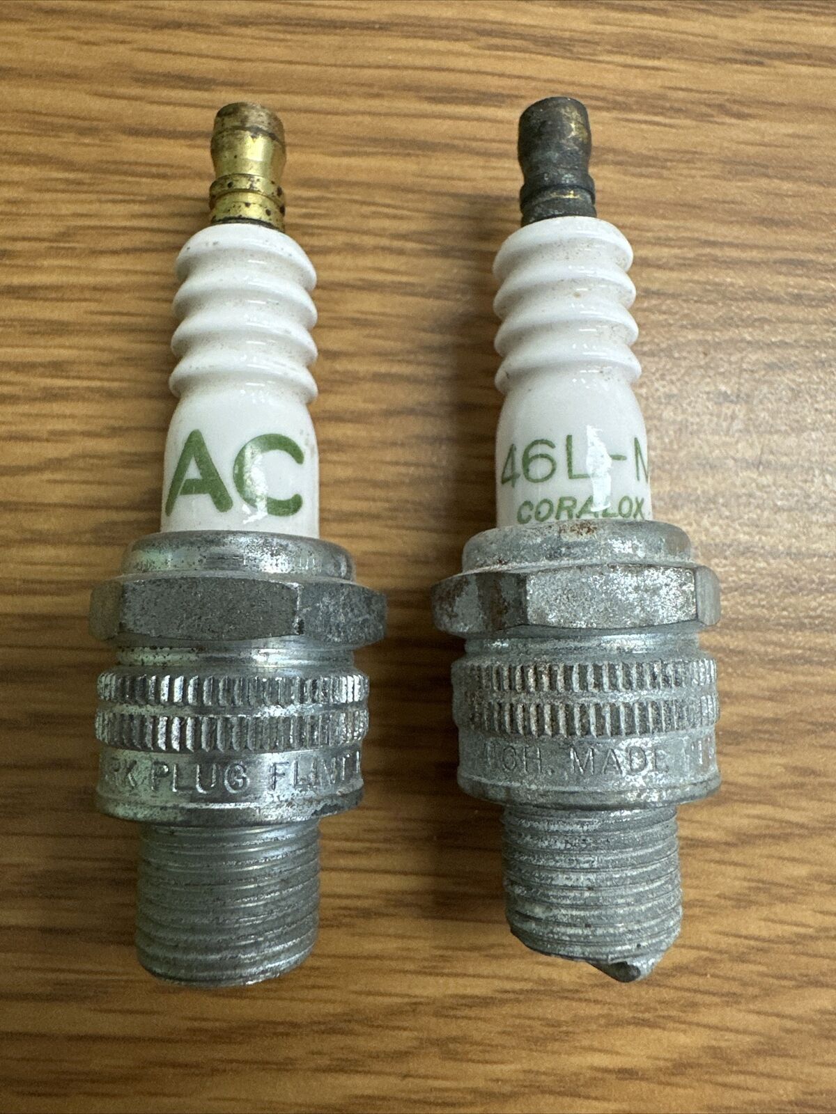 2 Vintage AC 46 L-M Spark Plugs BRAND NEW? No Box READ MORE