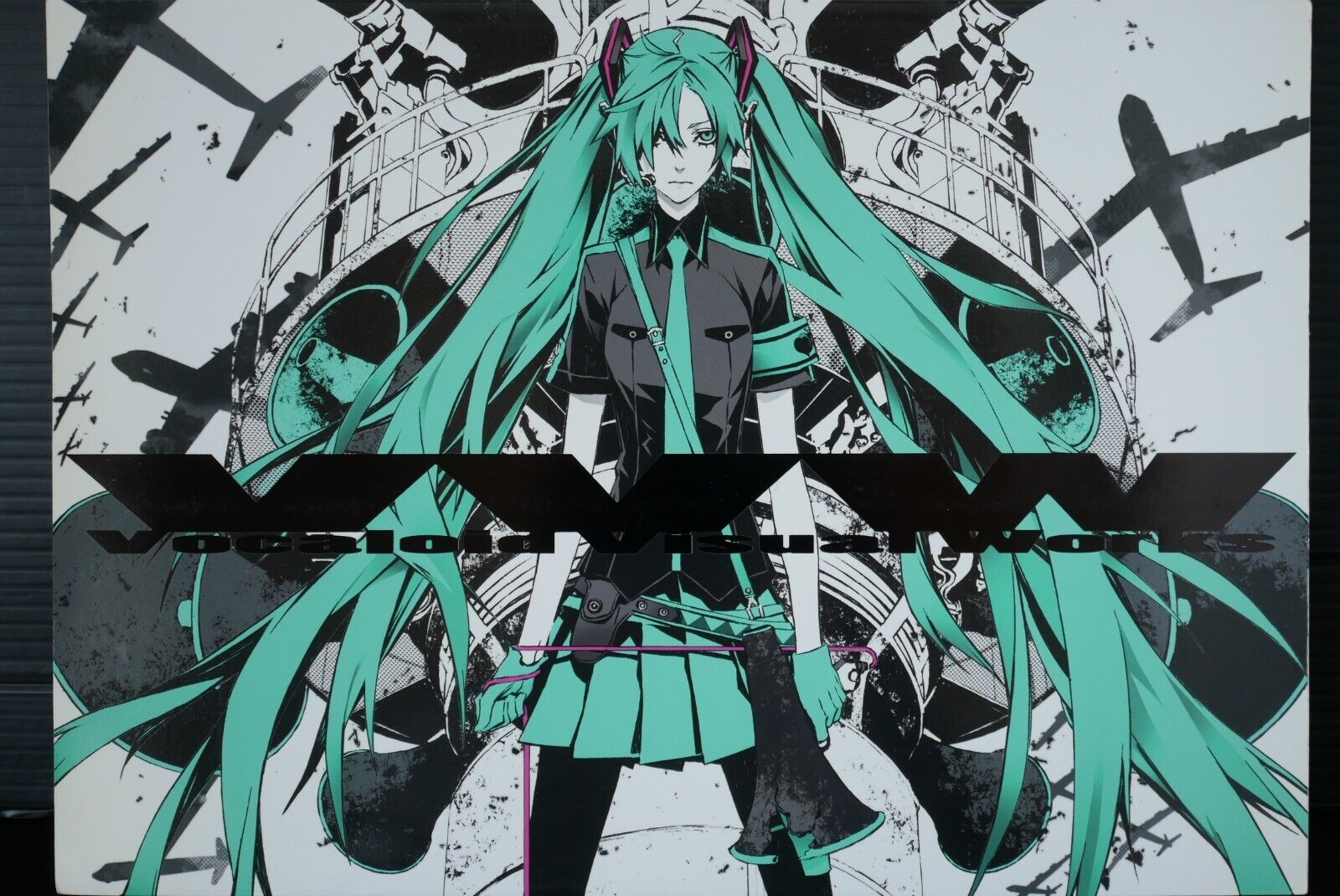 Shirow Miwa (m.m.m.): VVW Vocaloid Visual Works Book Hatsune Miku With CD