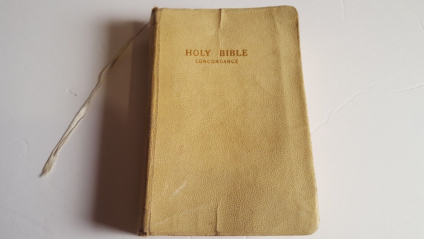 Vintage Holy Bible concordance revised Standard Version world