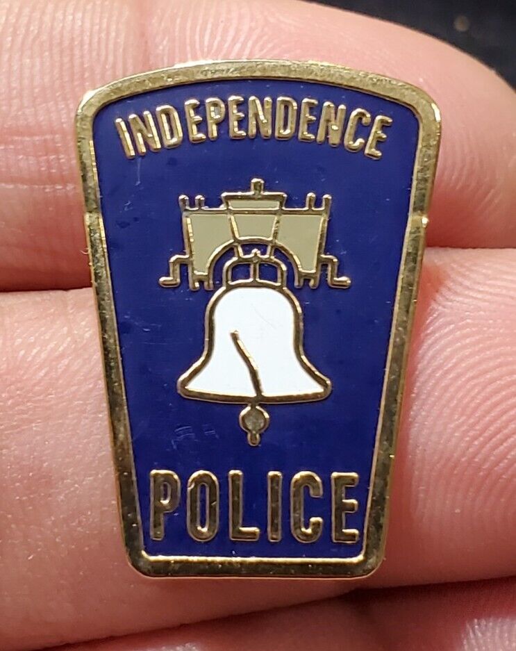 Vintage Obsolete Independence Ohio Police Pin