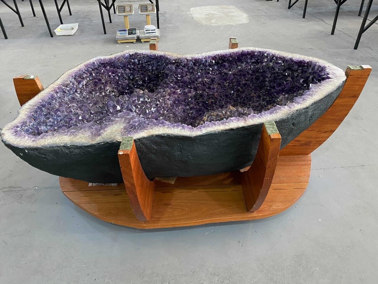 Biggest on Ebay * 995 Kgs / 2.196 Lbs * AMETHYST TABLE * Top Quality *