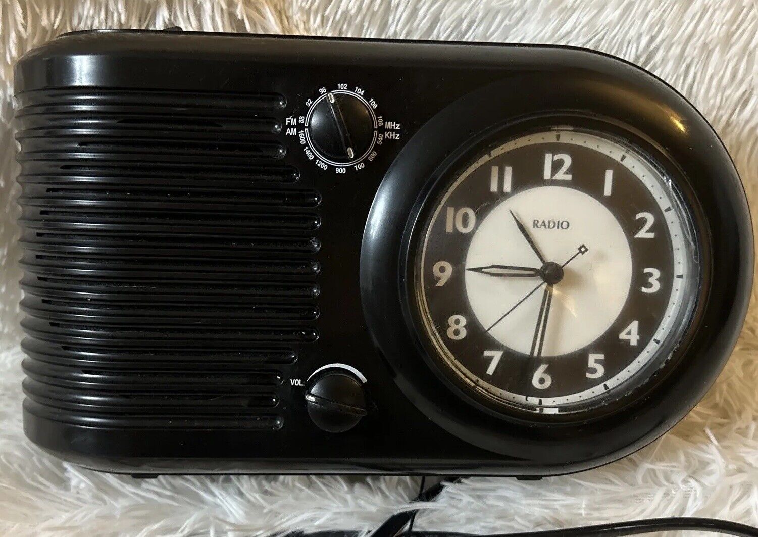 Retro 1930s Big Ben AMFM Radio Alarm Clock 80192 Tested Small Face Defect VTG