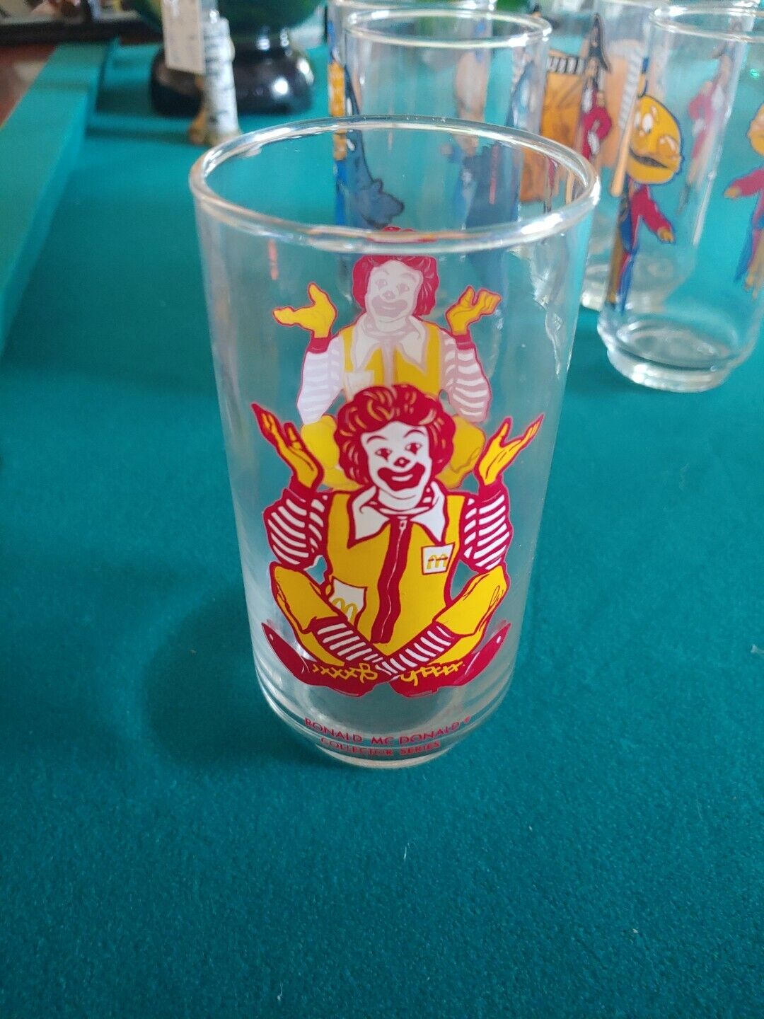  McDonald\'s Ronald McDonald Collector Series Drinking Glass Vintage 1977