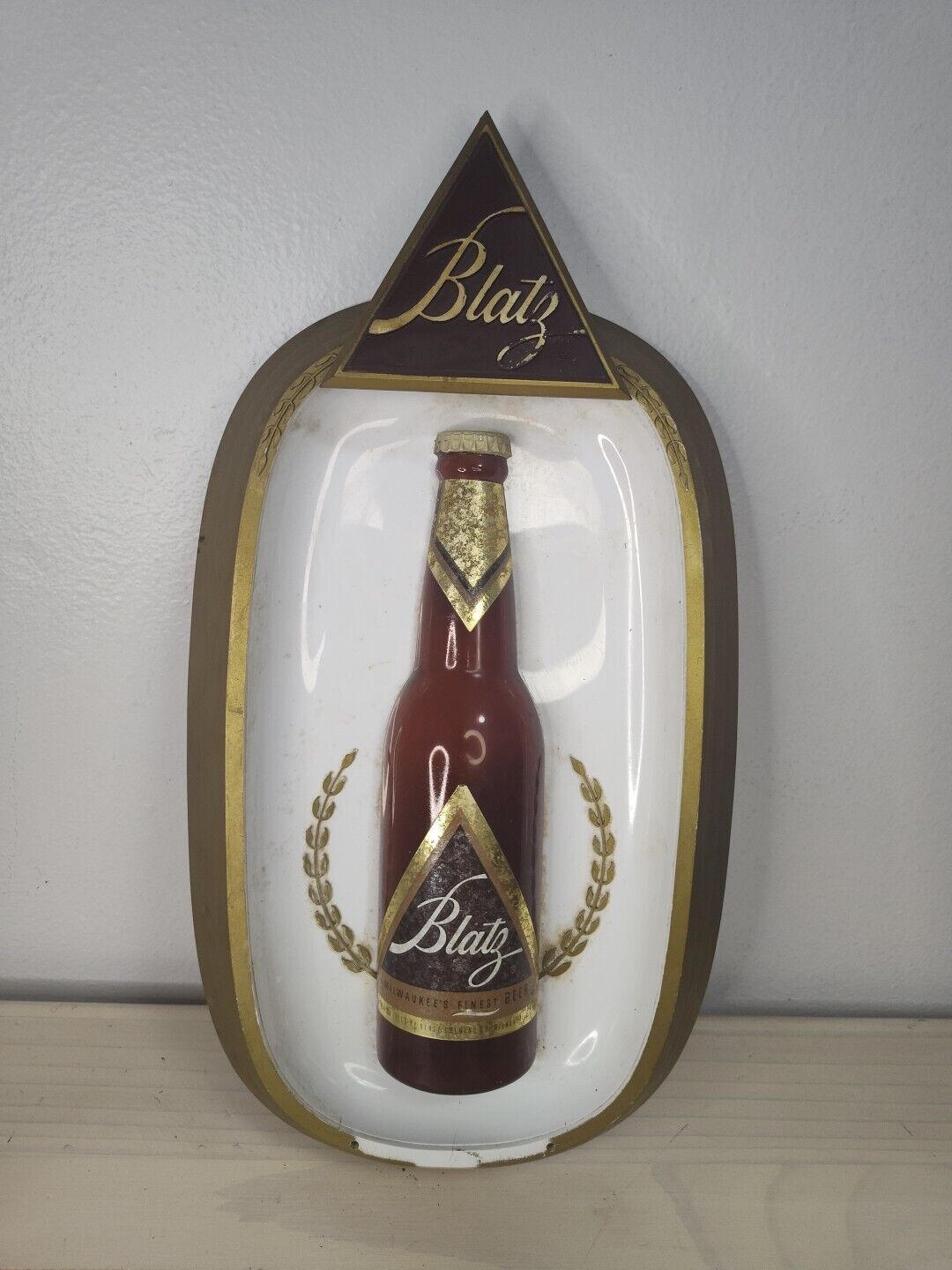 (VTG) 1950s BLATZ Beer 3-D bottle back bar back Sign Milwaukee's finest 