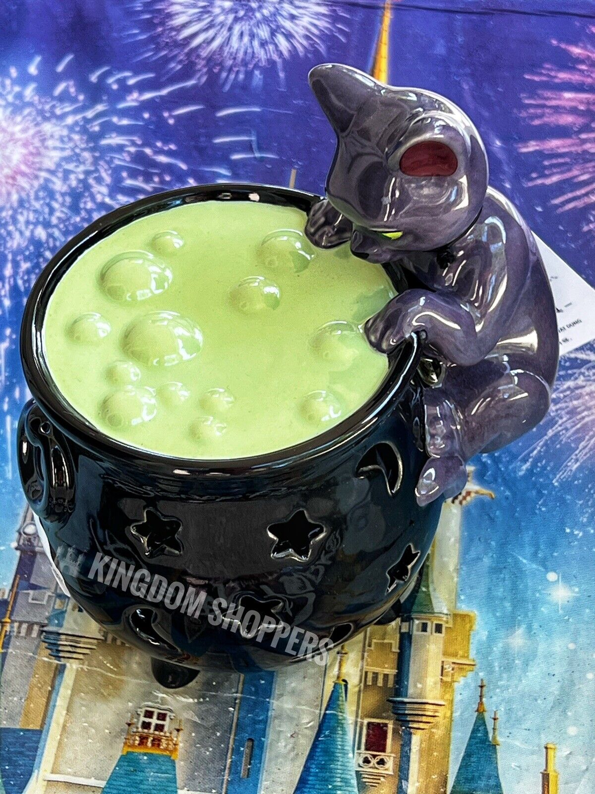 2022 Disney Parks Halloween Binx Hocus Pocus Cauldron Candle Votive Holder