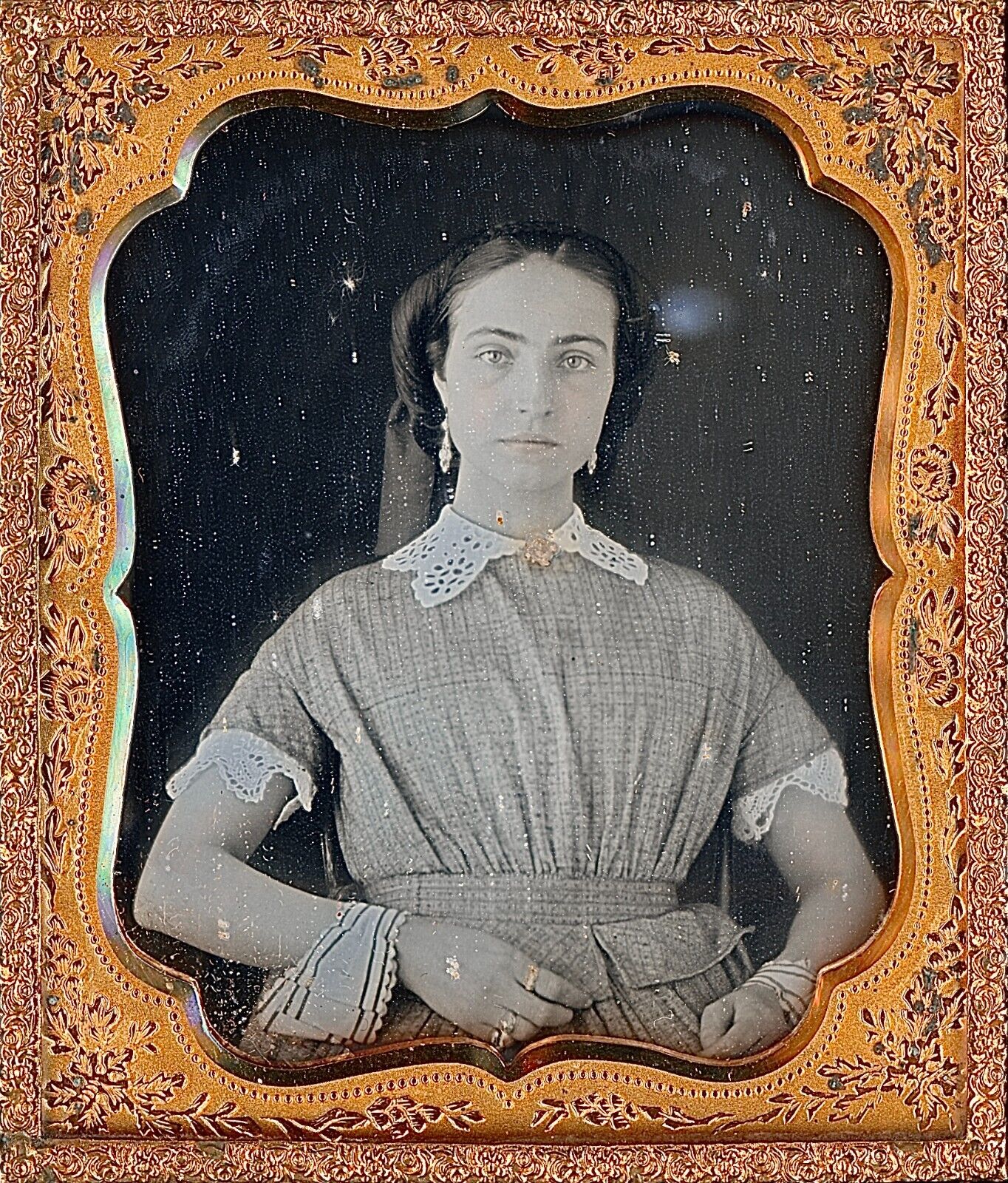 Gorgeous Light Eyed Young Lady Gold Jewelry Ribbons 1/6 Plate Daguerreotype S815