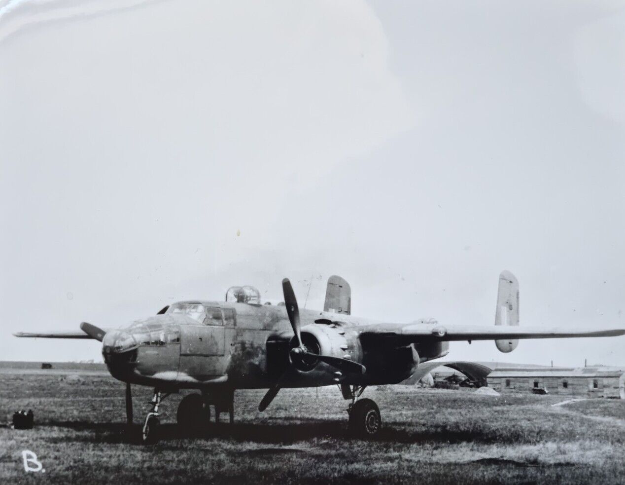 LARGE  VINTAGE RAF MUSEUM PHOTO WW2 B25 MITCHELL BOMBER 25x 20 cm