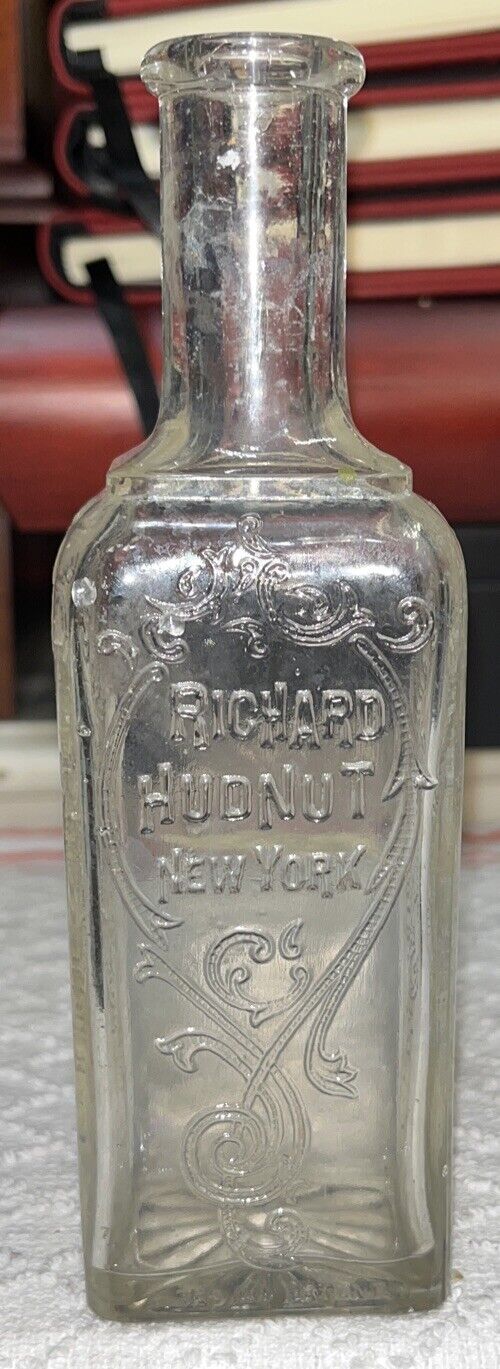 Rare Vintage Embossed  RIchard Hudnut , Design Patent 4 Oz Perfume, Bottle / NY