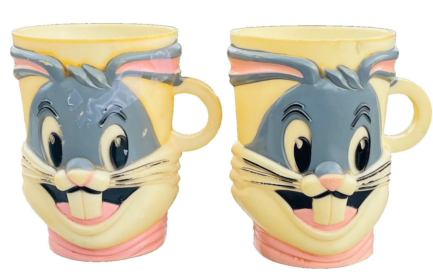 1977 Bugs Bunny Pair of Matching Childs Plastic Drinking Cups Mugs Cartoons