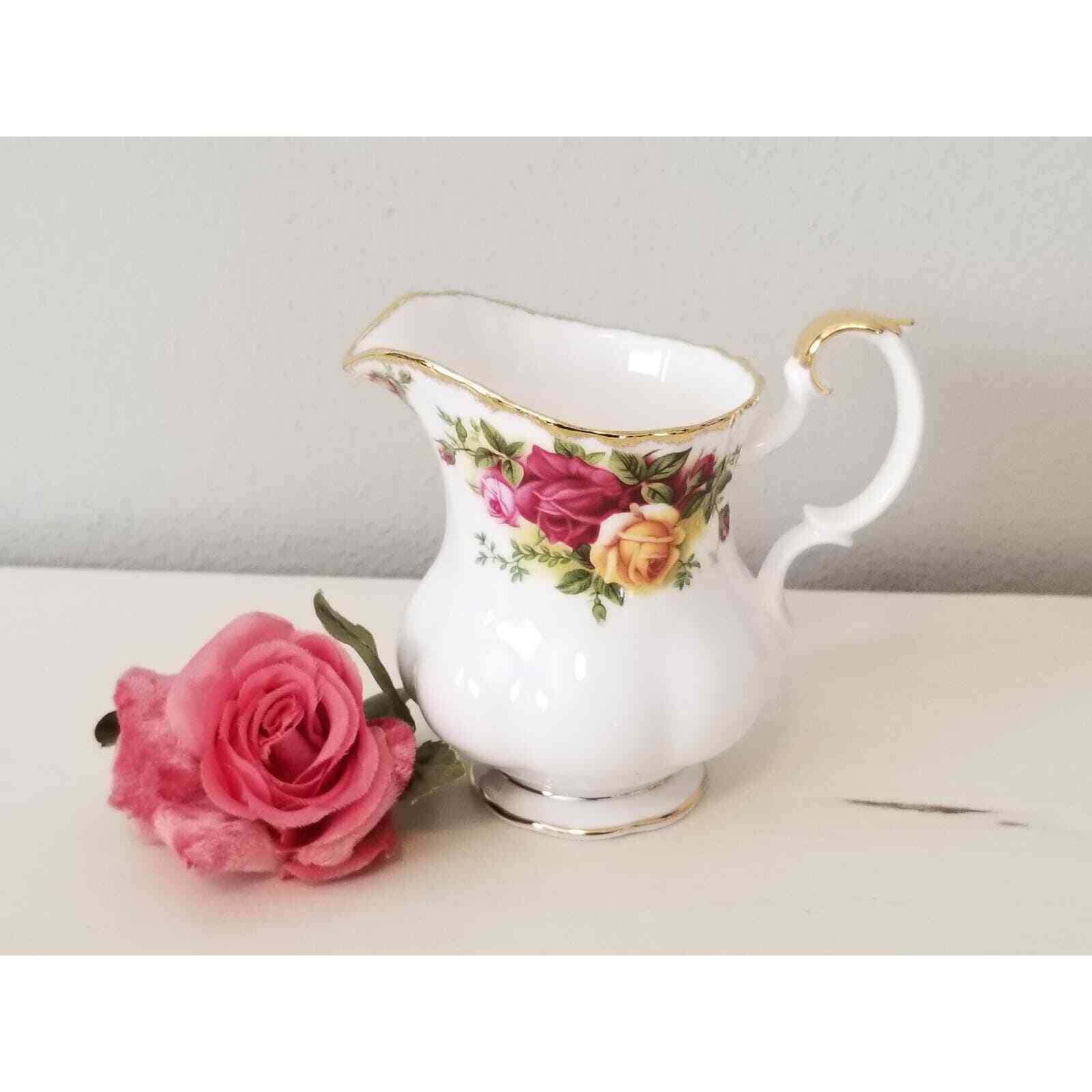 Vintage Royal Albert Old Country Roses Creamer * Made in England * New