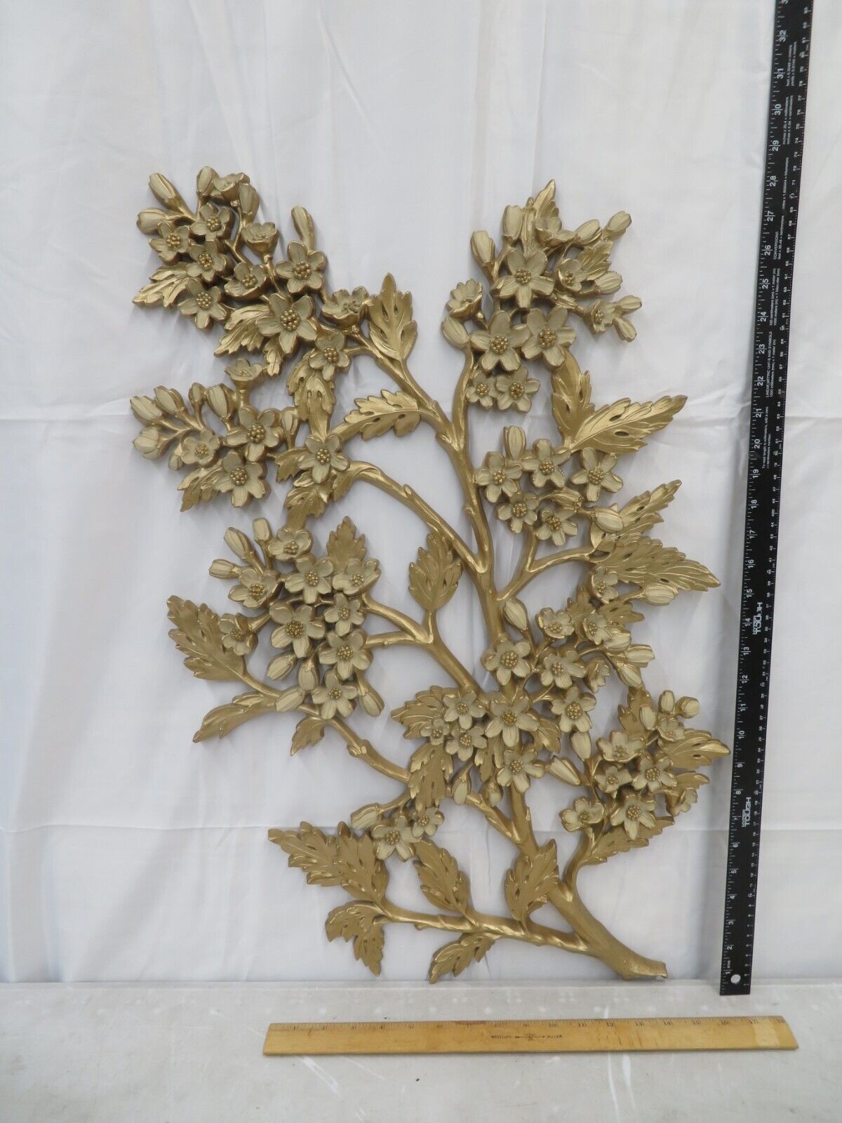 VINTAGE 33” SYROCO LARGE DOGWOOD FLOWERS BRANCH WALL  ART SCULPTURE 7031 MCM 