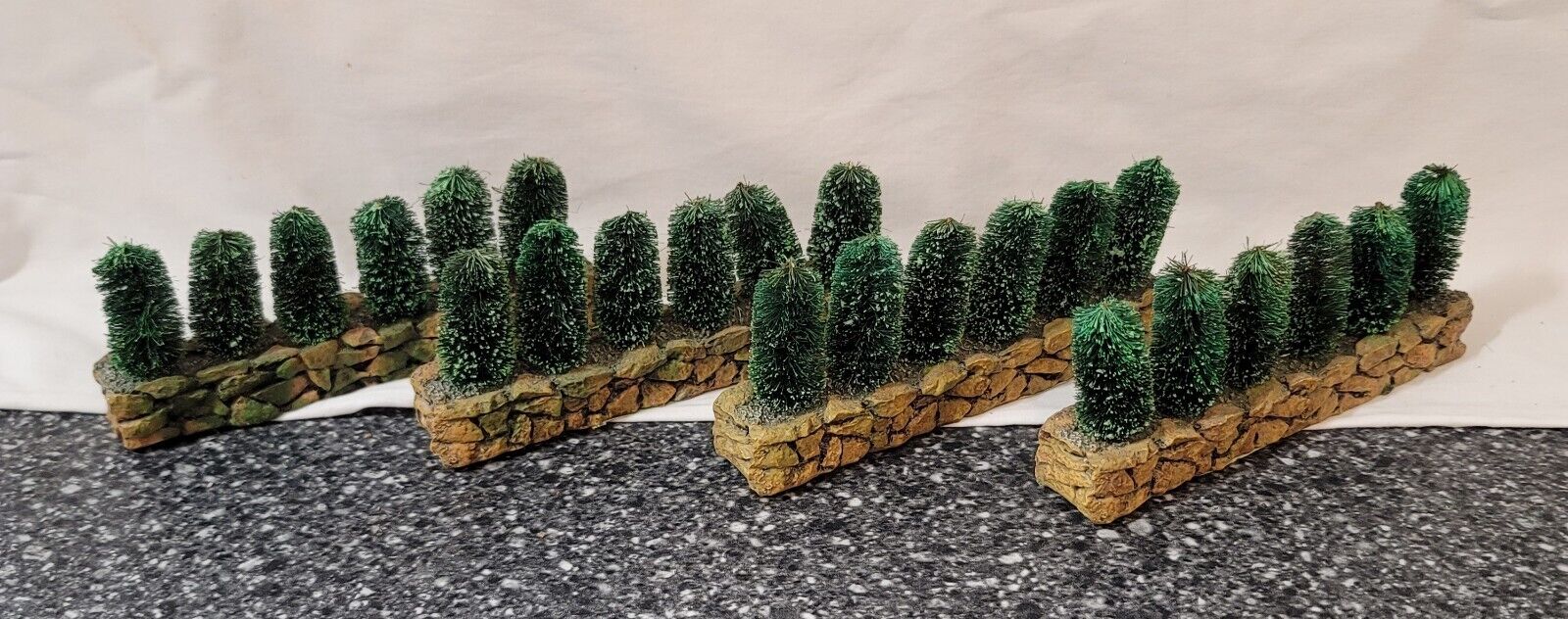 Department 56 Cobble Stone Wall With Bushes 5\