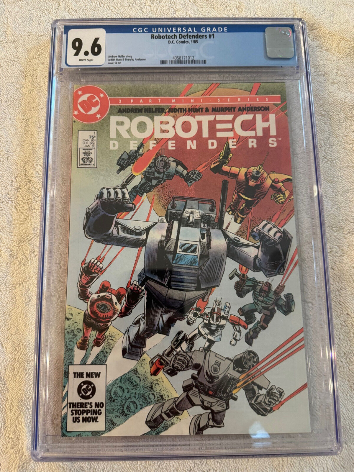 Robotech Defenders #1 - CGC 9.6 - White Pages - DC Comics 1985