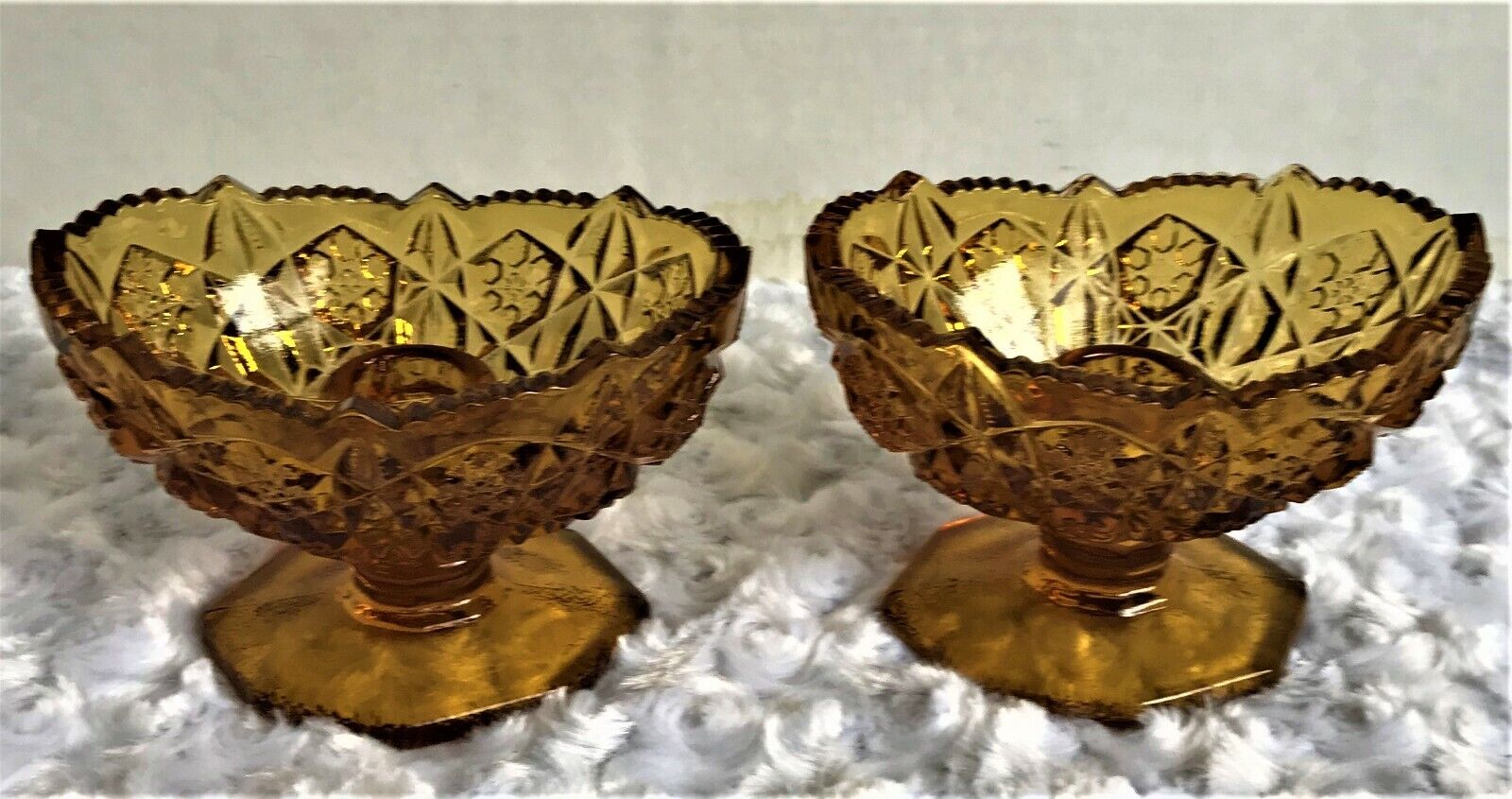 PAIR OF VINTAGE AMBER GLASS CANDLE HOLDERS DISH KEMPLE WHEATON TOLTEC PATTERN