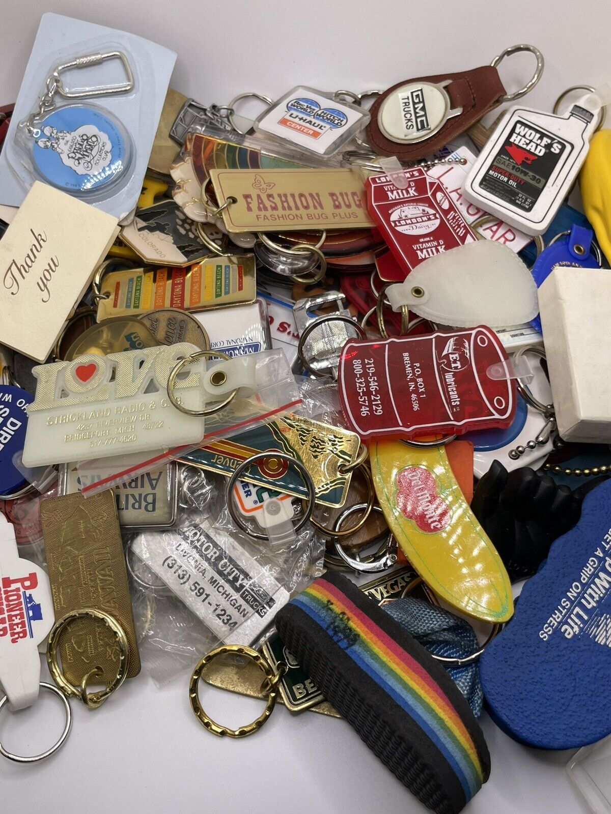 85 Vtg To Now Keychain Lot States Places Souvenir Old Keychains