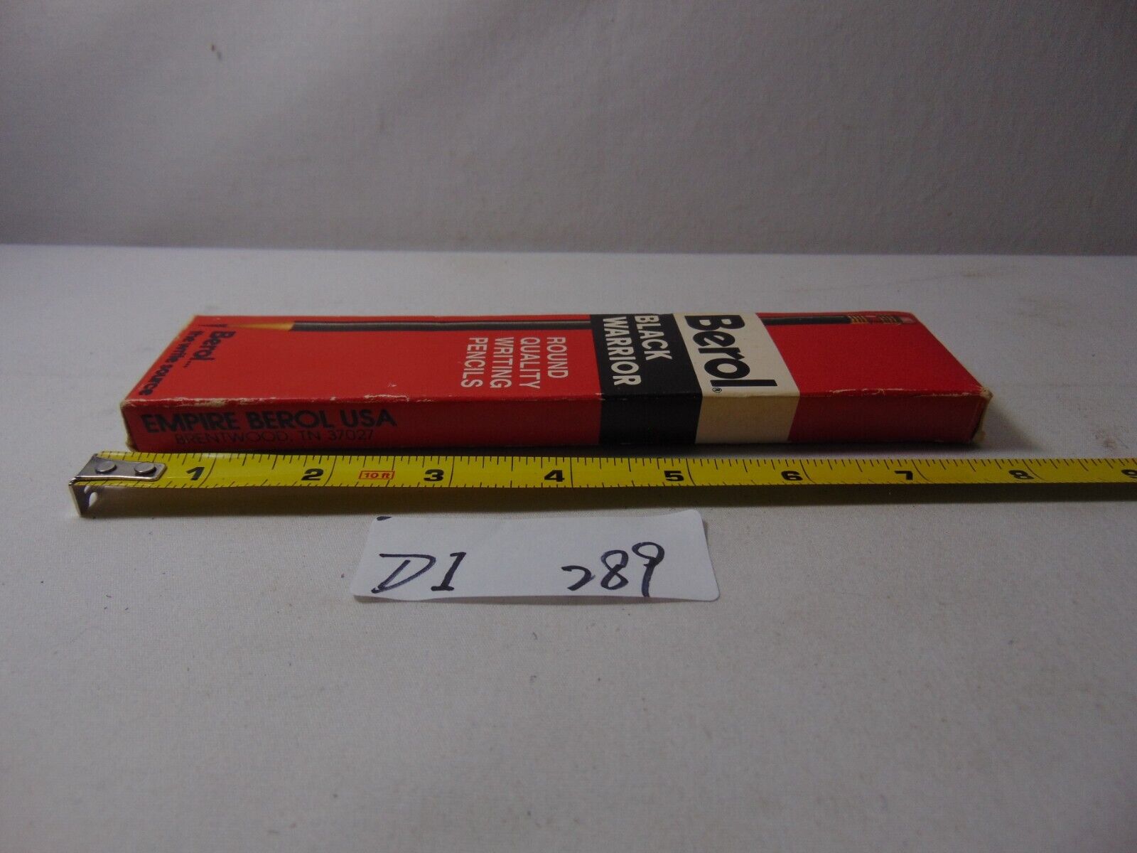 Vintage  12 BEROL Black Pencils No. #372-2 1/2 True Medium Black Warrior