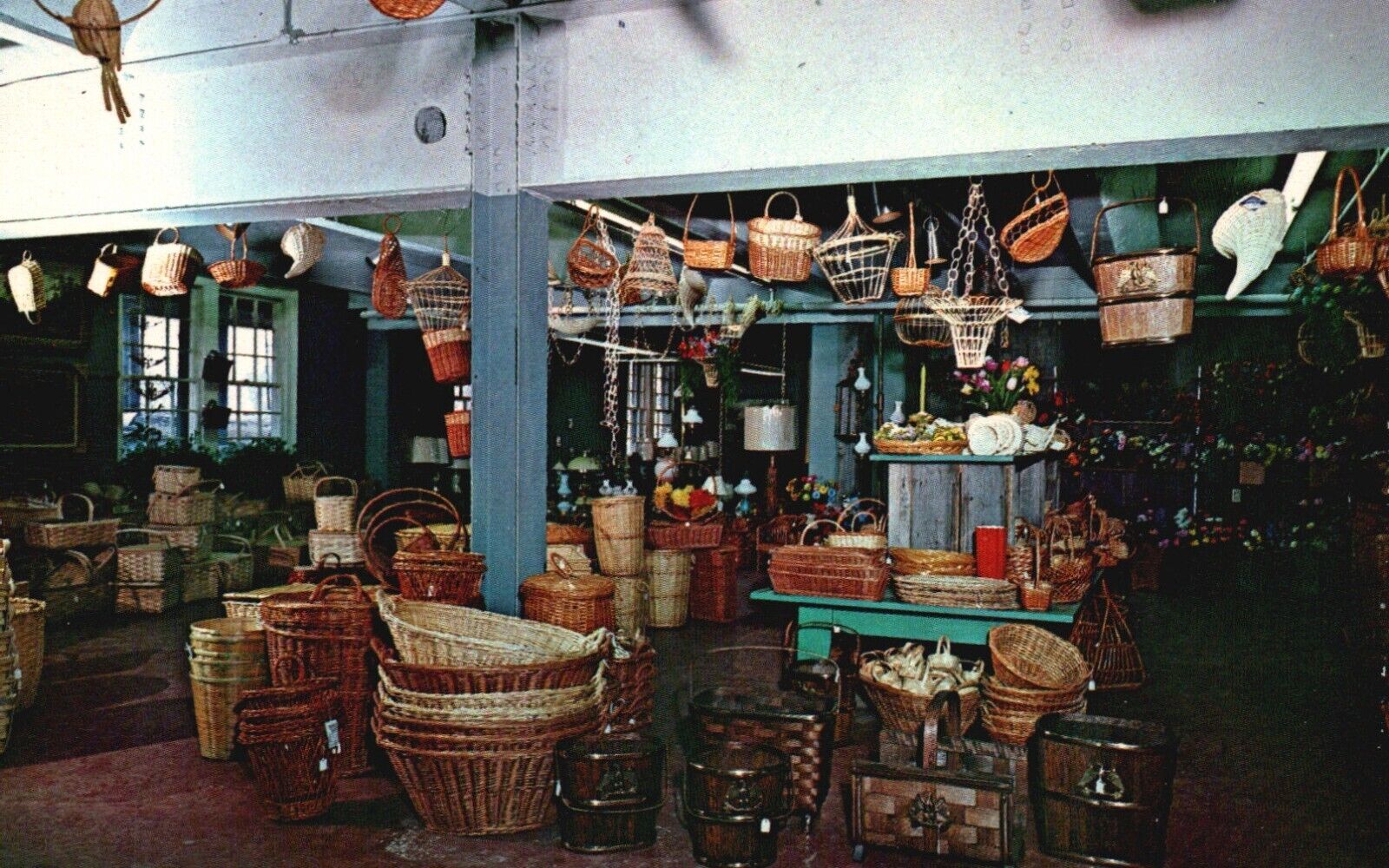Vergennes, VT, Kennedy Bros. Gift & Furniture Store, Vintage Postcard e254