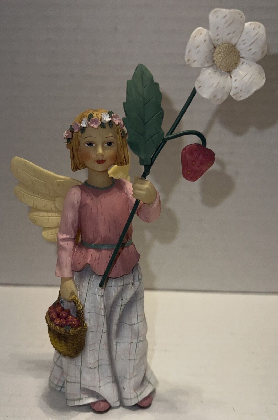 Demdaco Wildflower Angels Strawberries for Goodness figurine Kathy Killip 2002