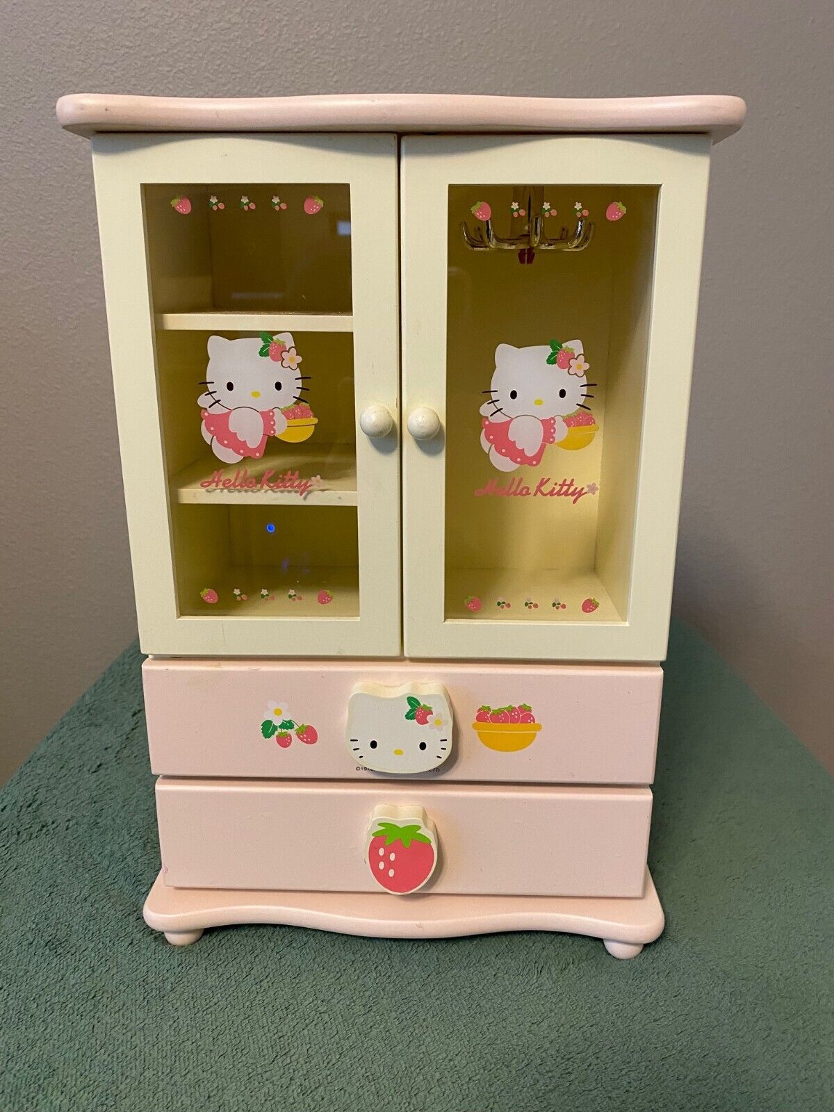 Hello Kitty 2001 Strawberry Angel Jewelry Box Organizer -RARE- AUCTION SAT 5/11