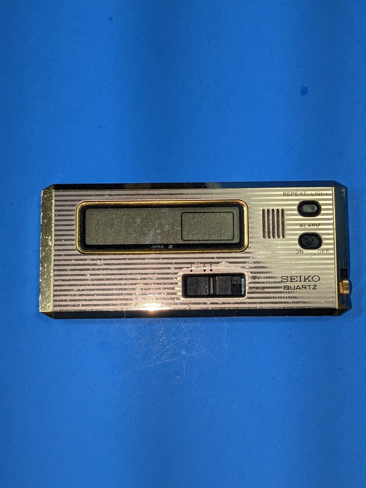 Vintage Seiko Handheld Quartz Alarm Clock Japan AS IS UNTESTED (A4)