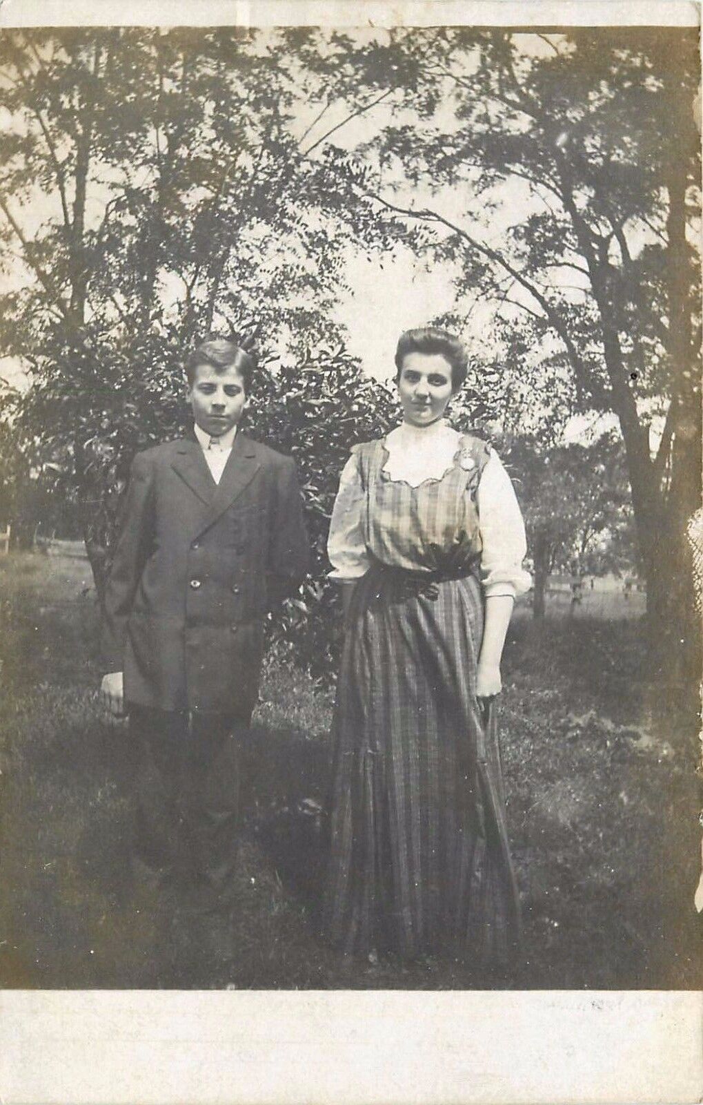 RPPC Postcard Young Couple Standing Outdoors Trees 