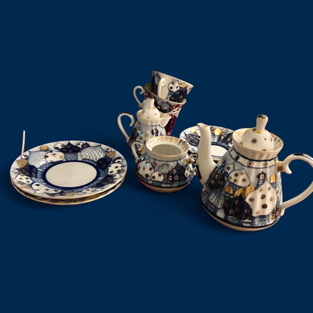 Russian Imperial Lomonosov Porcelain Cobalt Net Tea Set  w/ Gold Trim 11 Pieces