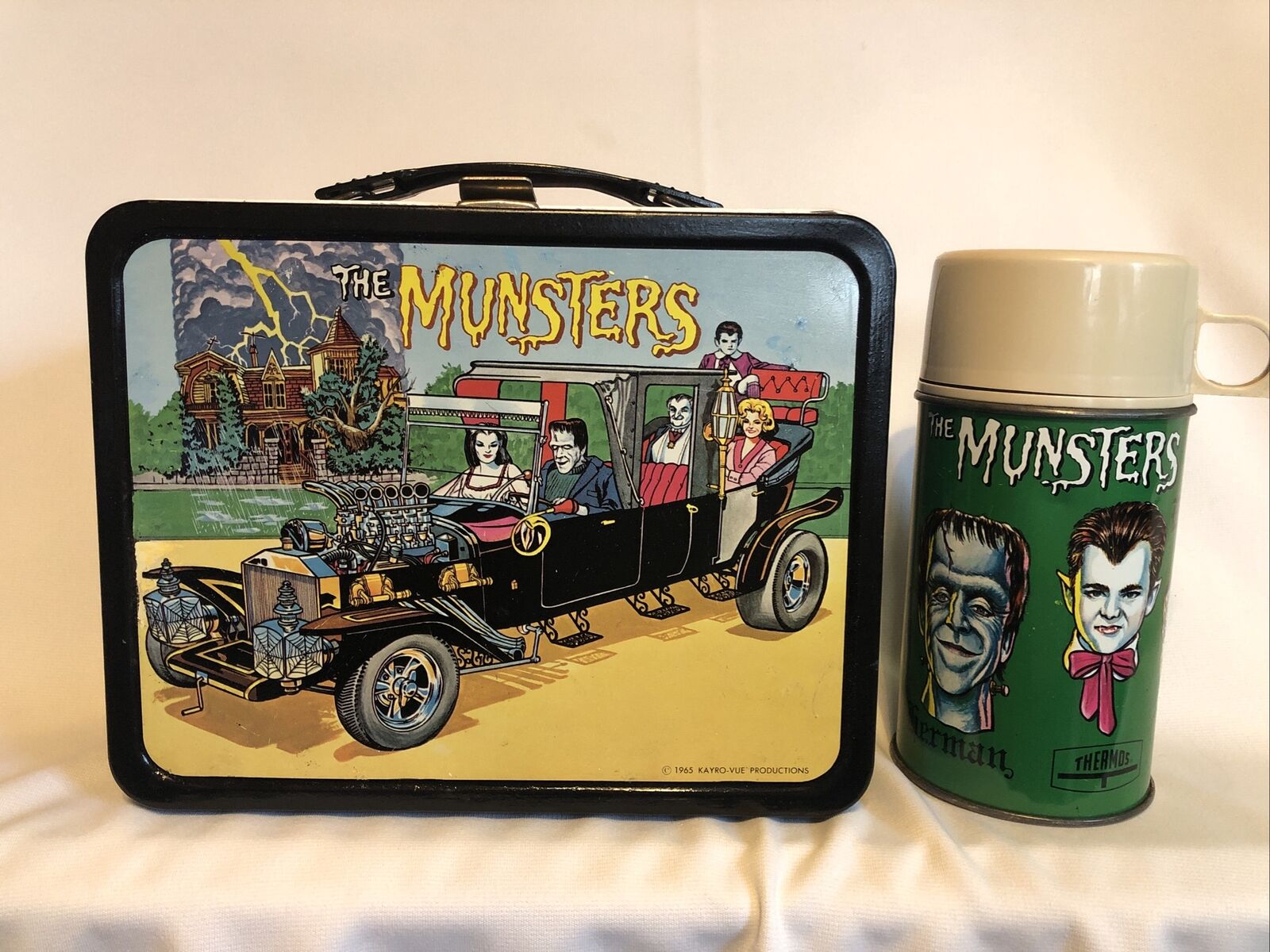 Vintage THE MUNSTERS Metal Lunchbox 1965 KAYRO  Lunch Box and Thermos