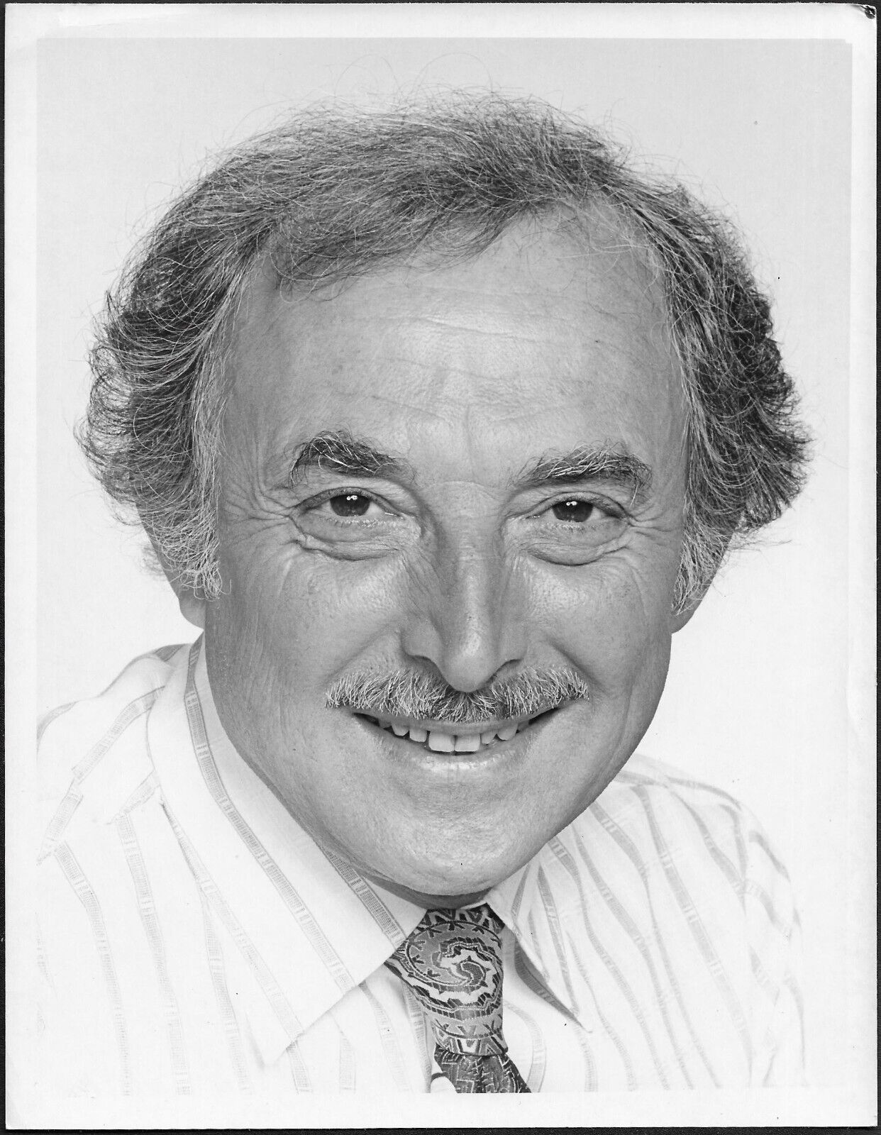 Bill Macy of Maude Original 1970s CBS TV Promo Portrait Photo Hanging In 