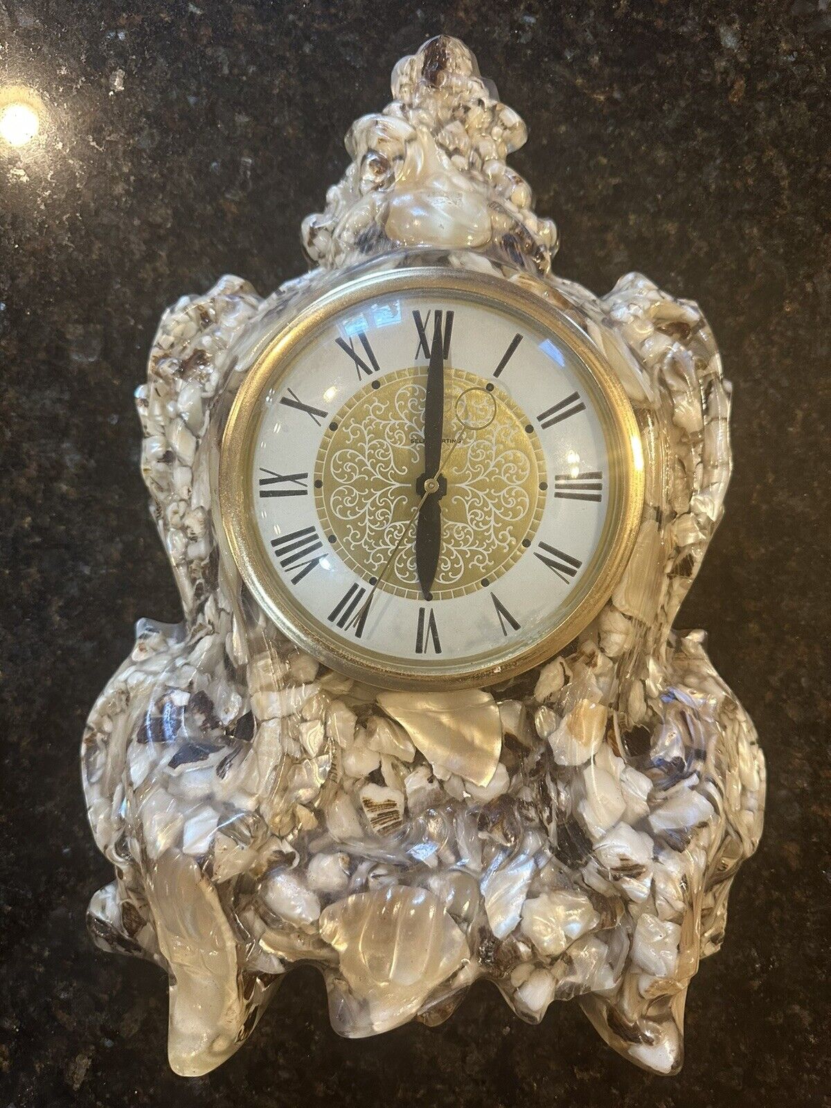 VTG MCM Clock Mother Of PEARL Tennessee Shell Co. USA Lanshire Resin Read