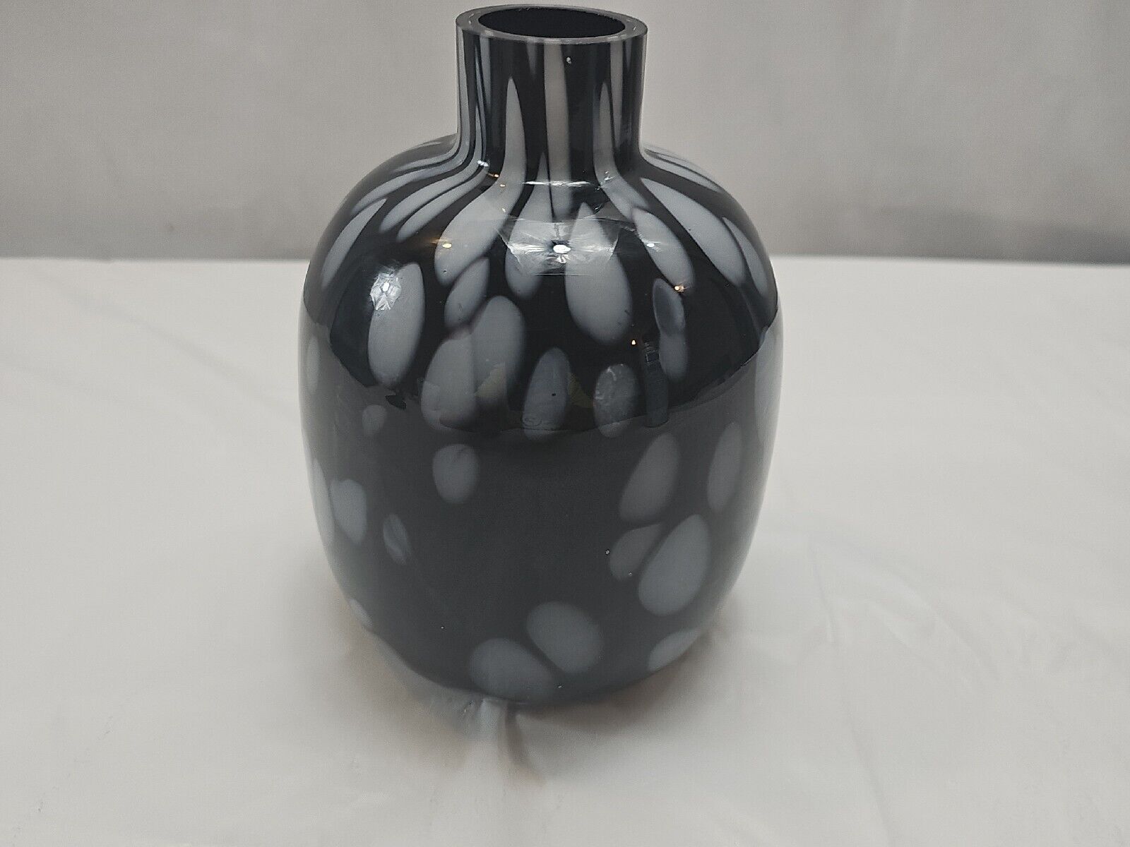 Black And White Spot Hand Blown Glass Vase 6 3/8 X 4 1/2