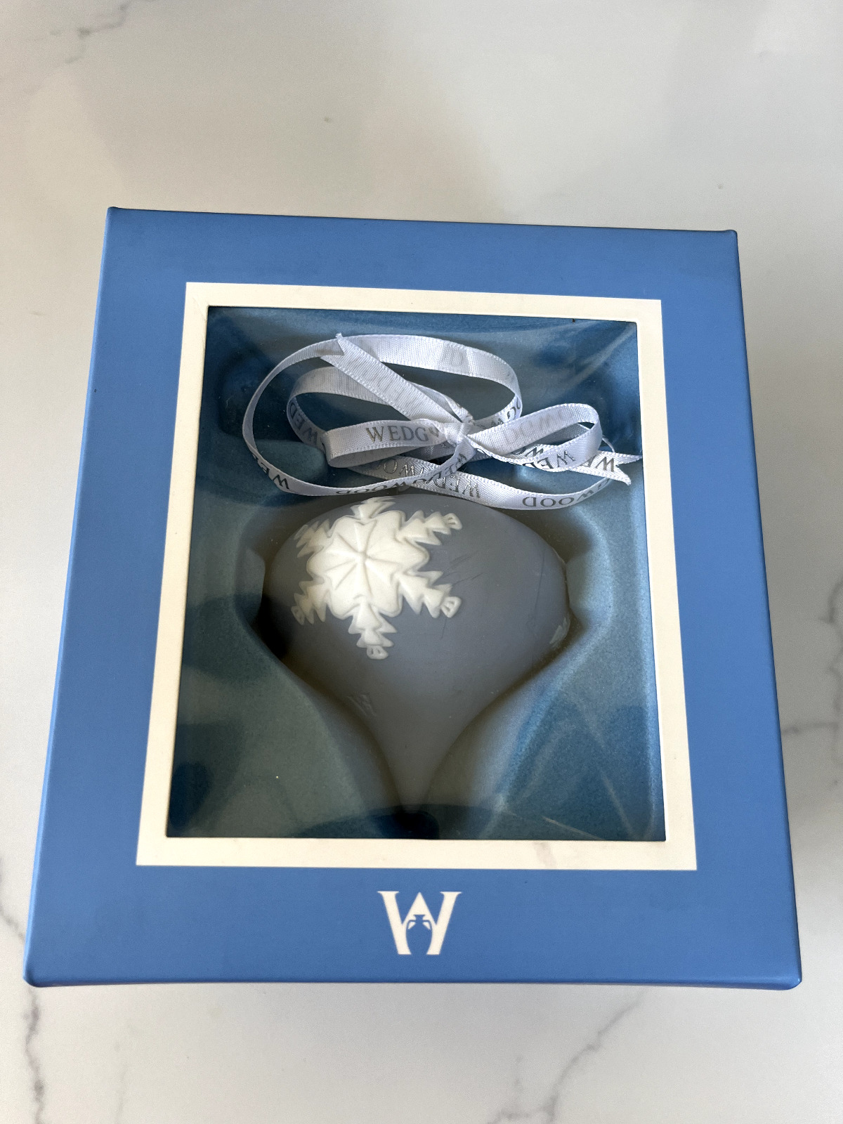 NIB Wedgwood Jasperware Blue White Snowflake Teardrop Heirloom Ornament