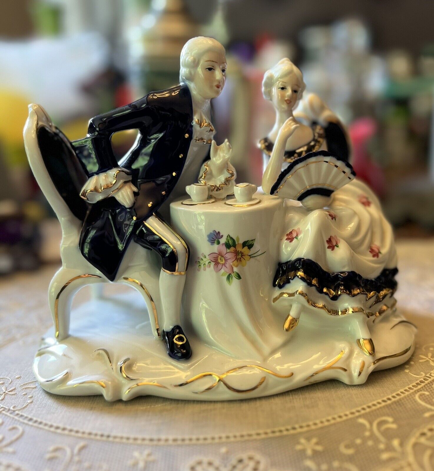 Vintage Victorian Tea Blue White Lady And Man Sitting Porcelain Music Box