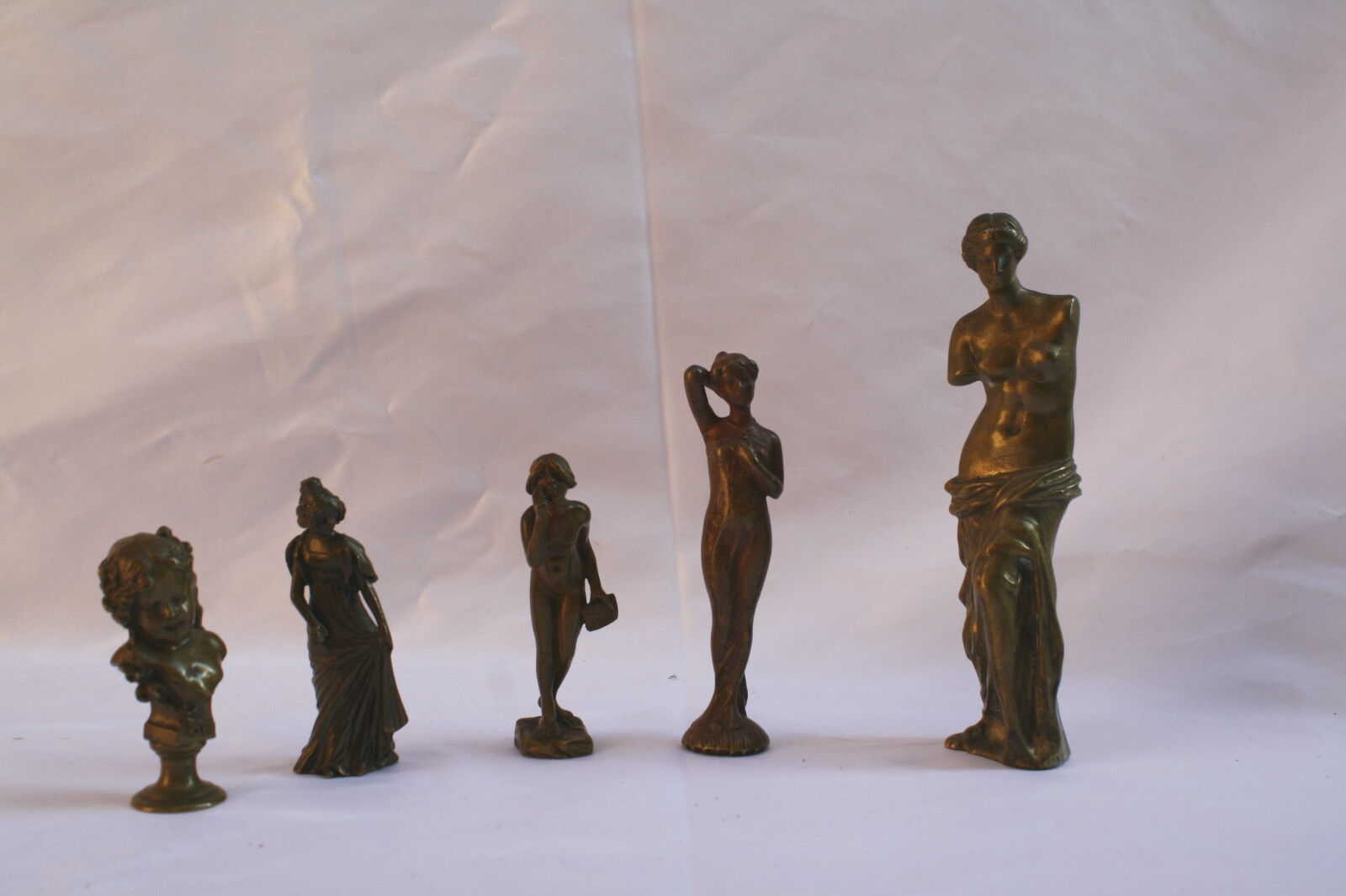MAGNIFICENT 5 PIECES OF 19C FRENCH BRONZE MINITUARE FIGURINES 