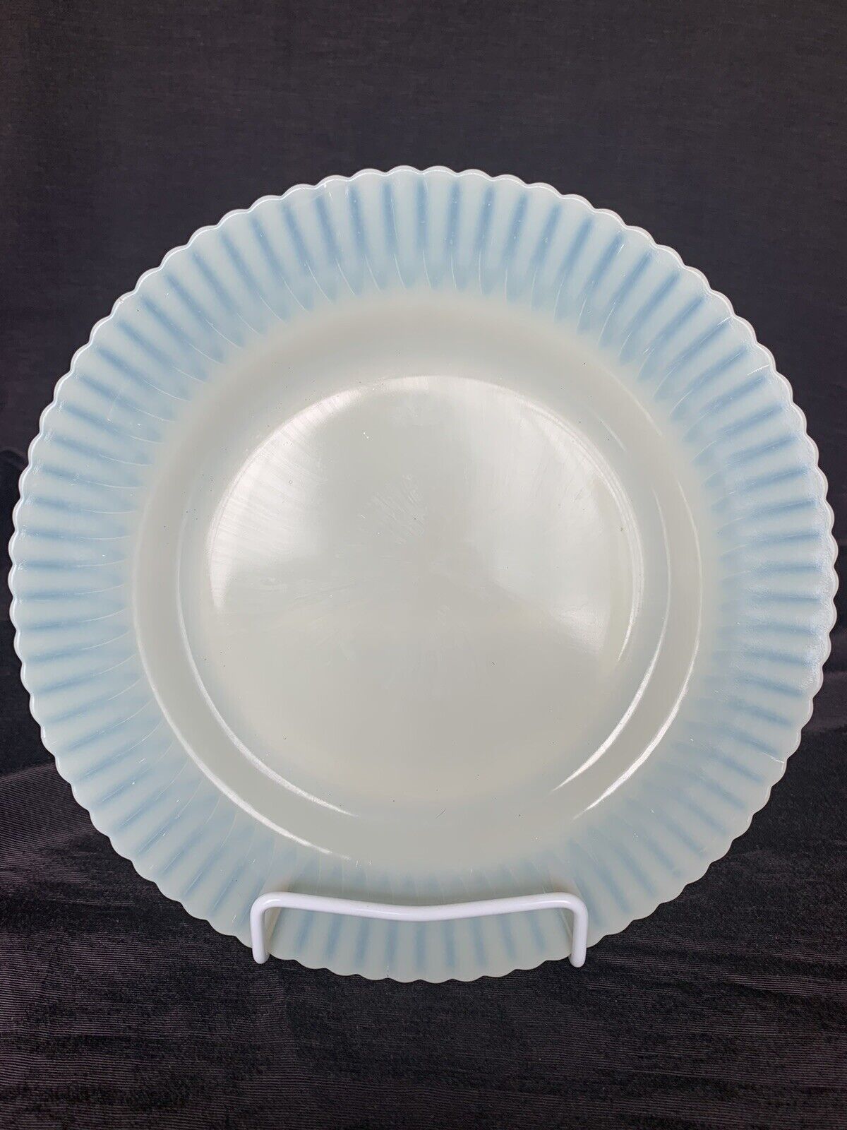 Vintage Macbeth Evans Petalware Monax Opalescent Dinner Plate 9”