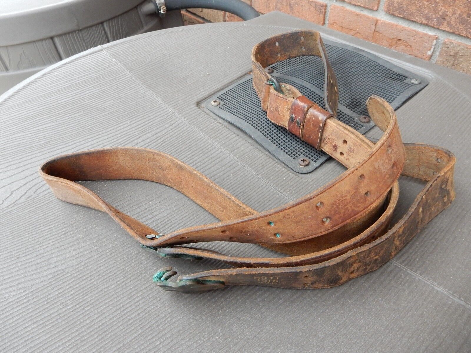 Original WWI Hoyt 1918 JJM leather rifle sling