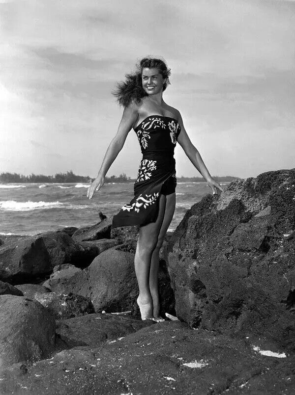 Esther Williams 8x10 Glossy Photo