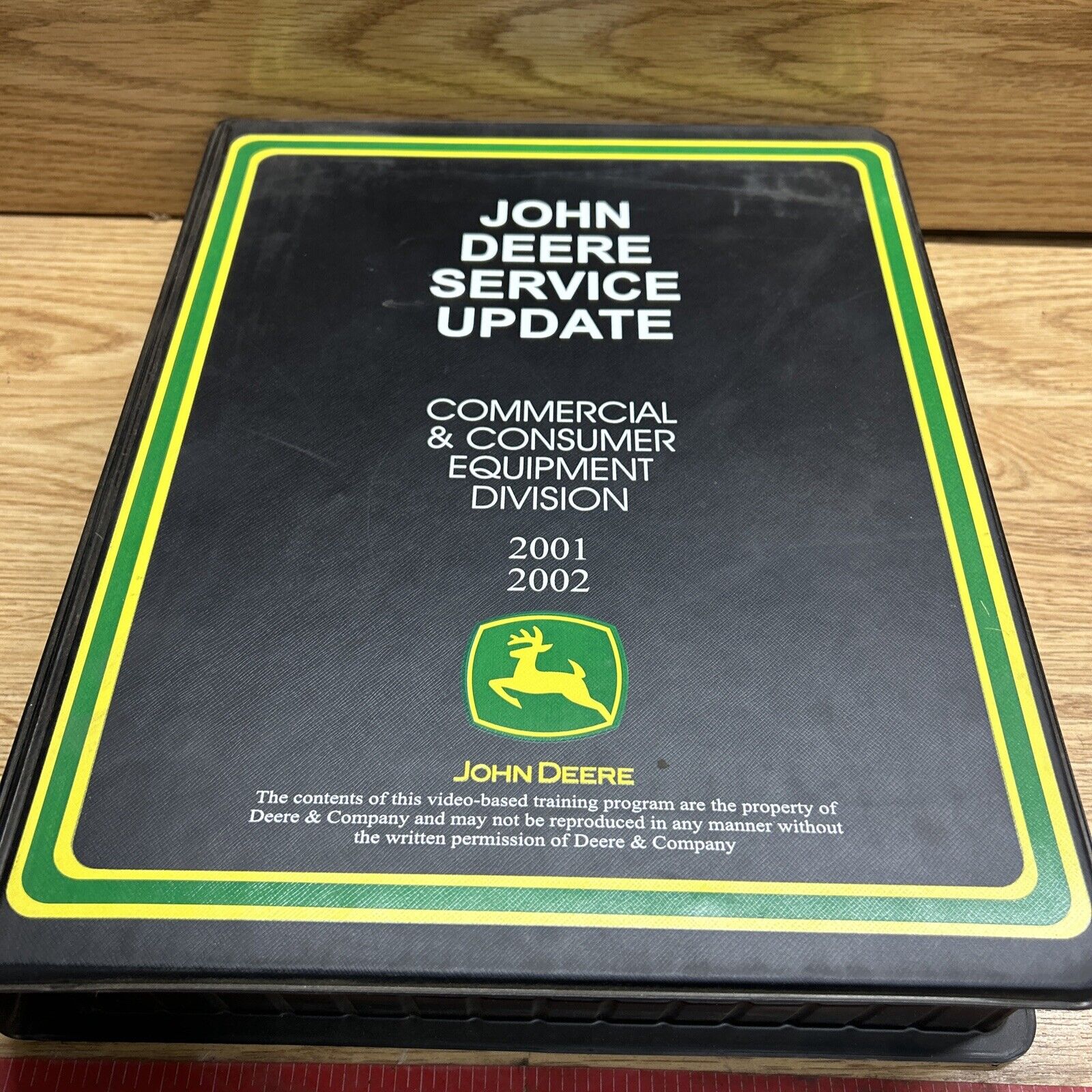 2001 JOHN DEERE Service Update VHS Dealer Commercial & Consumer Equipment