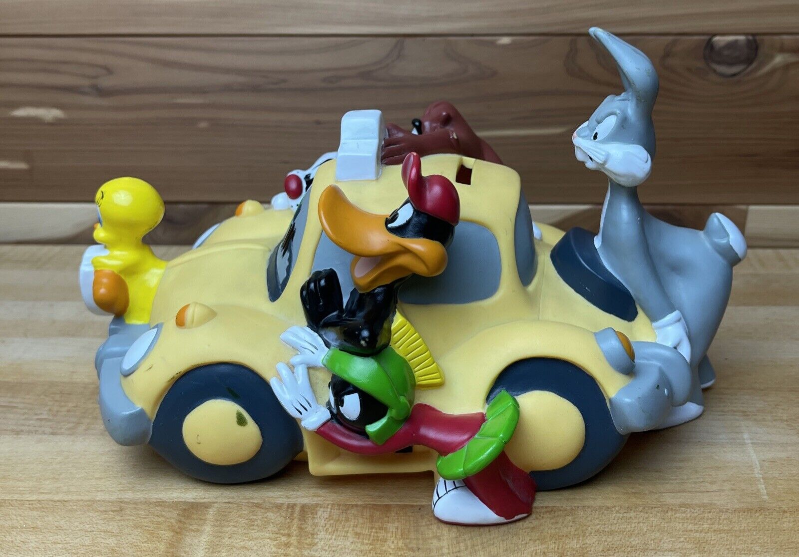 Warner Bros 1998 Vintage Looney Tunes NYC Taxi Cab Bank Missing Plug