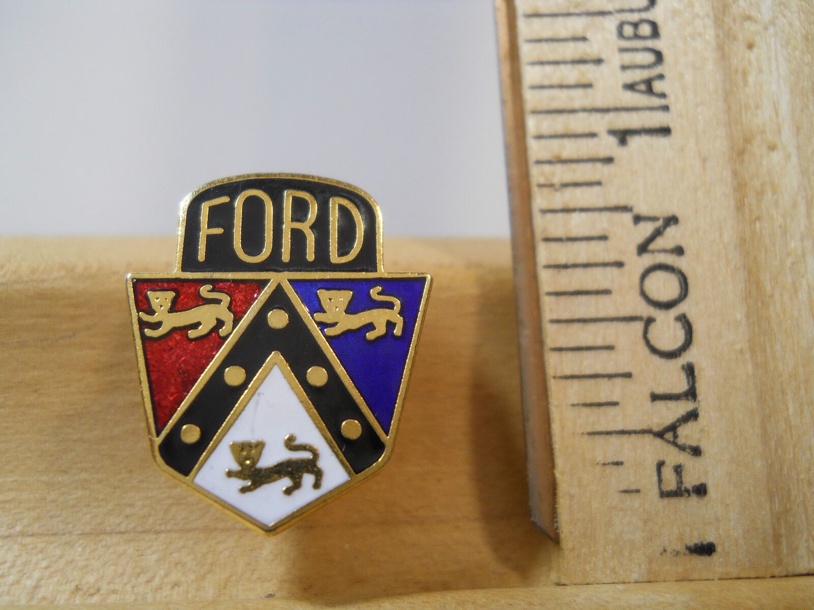 Ford 3 Lions Gold Enamel Logo Collectable Lapel Hat Vest Pin Tie Tack Three 02