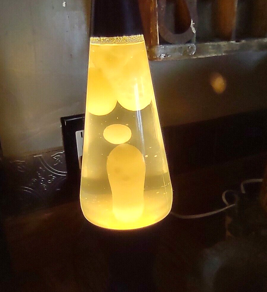 1990\'s Lava Lite Motion Lamp 03 Midnight Series Yellow Liquid White Wax *16\