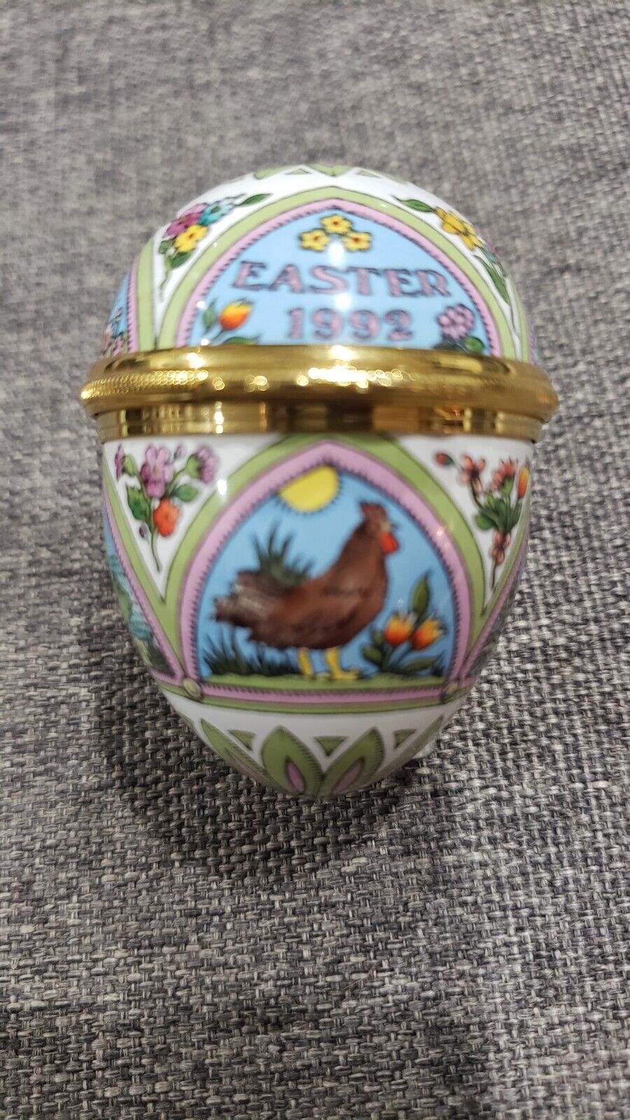 Vintage Halcyon Days Enamel Egg Trinket Box  \