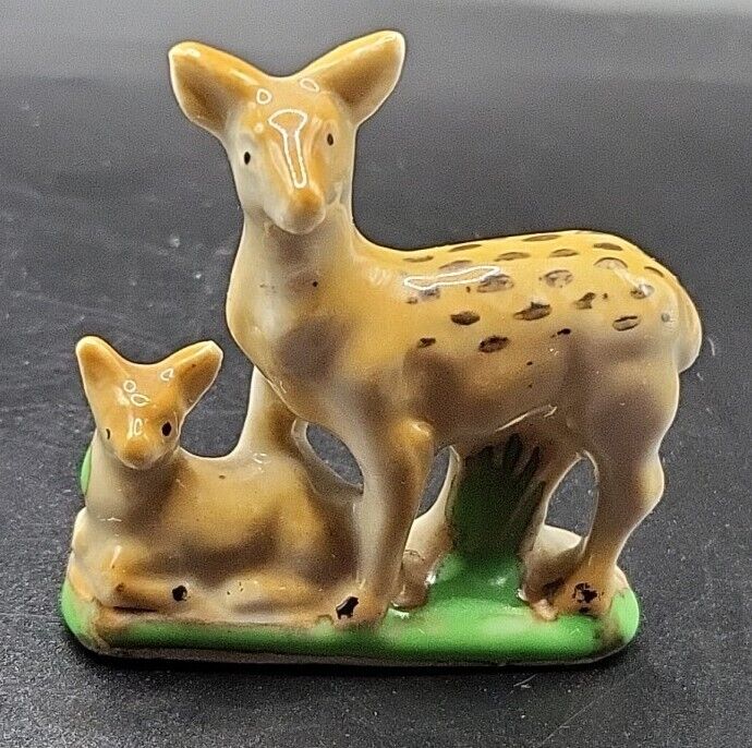 Vintage Mother Deer & Spotted Fawn Figurine Hand Painted Porcelain Made In Japan